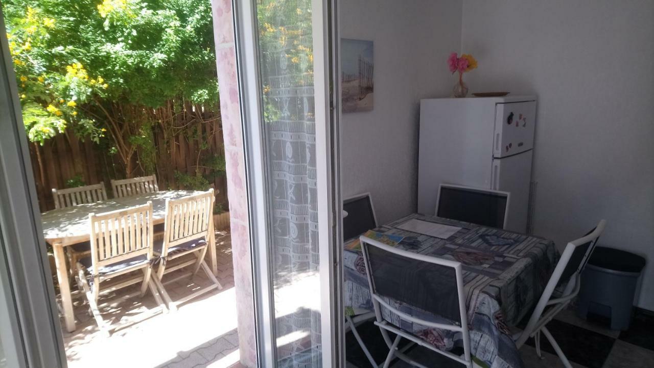 Appartements dans résidence Avec piscine - Mer à 500m Sainte-Marie-la-Mer Exterior foto